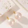 Brincos de Pressão Pérola de Alto Brilho Estilo Francês Elegantes e Refinados Inspirados em Chanel, Luxo Leve, Simples e Sofisticados, Acessórios de Orelha Estilo Férias