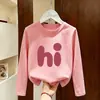 Camiseta de Manga Longa para Meninas 2026 Novo Modelo Camiseta Básica de Algodão Puro para Crianças Top de Gola Redonda Roupa Íntima Fofa para Meninas