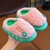 Pantuflas de algodón para niños y niñas, zapatos peludos suaves antideslizantes de suela blanda para interior de otoño e invierno, zapatillas de algodón para el hogar para padres e hijos de princesa para bebé