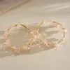 Brincos de Argola Torcidos com Pérolas de Vidro Europeus e Americanos Transfronteiriços, Brincos de Luxo Leve de Alta Qualidade, Brincos Exquisitos e Versáteis para Mulheres