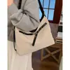 Bolsa de Camurça Personalizada para Mulheres 2025 Nova Tendência Moda Estilo Universitário Bolsa Tote Grande Capacidade Bolsa Multifuncional Mochila