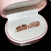 Anel de losango com diamantes inteiros vintage usado, requintado, luxo leve, sensação de alta qualidade, anel para o dedo indicador, design de nicho moderno, anel de dedo