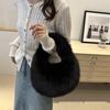 Bolso de mano de moda de invierno de nicho para mujer, nuevo estilo 2024, versátil, de felpa, para llevar en la mano, bolso de bola de masa esponjoso