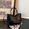 Popular Versátil Gran Capacidad Bolso de Hombro Único 2026 para Mujer Verano Gama Alta Textura de Moda Estilo Coreano Nicho Bolso de Axila Moderno