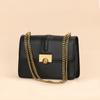 Design de Nicho Versátil Bolsa Pequena Quadrada de Axila 2024 Nova Moda Tendência Corrente Ombro Transversal para Mulheres