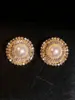 Pendientes Cruzados Transfronterizos Europeos y Americanos de Flor de Zirconia y Botón de Perla de Cobre Vintage, Pendientes Versátiles de Moda de Lujo Ligero de Gama Alta