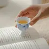 Taza de Té Cerámica Azul y Blanca Girasol con Pie Alto Estilo Dinastías Tang y Song, Juego de Té Kung Fu, Taza de Té para el Hogar, Copa de Vino Pequeña