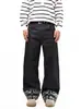 Jeans retro americanos de pierna ancha con remaches para hombre, con remaches metálicos en los bolsillos traseros, dobladillos enrollados y un diseño de pierna recta hasta el suelo con estampado de bandera nacional.