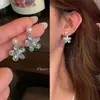 Moda Aretes de Perla Flor Azul Transparente con un Diseño de Nicho y un Sentido de Sofisticación, Lujo Ligero Versátil Súper Hada como Accesorios para Orejas