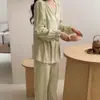 Toalla Estilo Coreano Terciopelo Moda Sencillo Correas Laterales Color Sólido Suave y Cómodo Otoño e Invierno Nueva Ropa de Casa Pijama