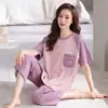 Pijama Transfronteiriça Feminina de Verão Manga Curta Calça Capri Pulôver Gola Careca Estampada Feminina Primavera e Outono Alargada Conjunto Roupa de Casa