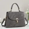 Bolso de mano de moda para mujer, bolso pequeño cruzado, nuevo modelo 2026, de nicho y a la moda, bolso de hombro y cruzado versátil para mujer