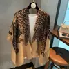 Xale Retrô Americano de Guepardo Feminino Primavera Outono Estilo Old Money Moda de Luxo Leve Lenço de Temperamento Lenço de Seda de Estampa de Leopardo de Alta Qualidade