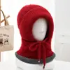 Gorro de punto estilo coreano para otoño e invierno con etiqueta en inglés, gorro de lana versátil para mujeres con circunferencia de cabeza grande, gorro para clima frío que cubre las orejas, gorro para poner que hace que la cara parezca más pequeña