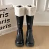 Botas de plataforma com salto grosso e quentes de pelúcia, botas longas femininas, novo estilo 2026, inverno, para aumentar a altura, slim, botas de montaria, botas de algodão