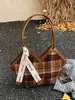 Bolsa para Travessia de Fronteira Feminina Tendência Outono e Inverno 2025 Nova Moda Bolsa de Ombro Xadrez Bolsa Tote de Grande Capacidade