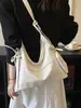 Bolsa Casual Personalidade Grande Capacidade 2026 Nova Moda Ombro Único Transversal Bolsa para Ir ao Trabalho Bolsa Tote para Aula de Estudante Universitário