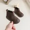 Botas de moda infantil, coleção outono e inverno: botas confortáveis, de sola macia, para tornozelo para meninos, botinhas estilo Martin para bebês, botas de algodão estilosas e retrô para meninas