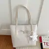 Bolso grande de mujer transfronterizo, nuevo estilo verano 2026, versátil y moderno, de un solo hombro, moderno, para la ciudad, retro, casual, tipo tote