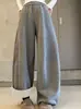 Pantalones de chándal casuales gruesos con forro polar de estilo retro americano para mujer, nuevo estilo Invierno 2025, diseño holgado, pantalones de pierna ancha de cintura alta para mujer