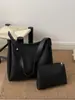 Bolsa de mão de couro encerado estilo retrô transfronteiriça, uma bolsa de ombro elegante e versátil para mulheres, apresentando um design leve e luxuoso com um estilo único de bolsa saco.
