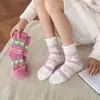 Nuevos Calcetines de Coral de Terciopelo sin Pelusa para Mujer Otoño e Invierno, Calcetines de Mujer de Terciopelo Medio Fair Isle, Calcetines Cálidos y Engrosados para Dormir en Casa