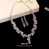 Set de dos piezas de aretes y collar de encaje con incrustaciones de diamantes, totalmente incrustado de diamantes, exquisitamente elaborado, cadena para la clavícula con un diseño único, joyería de nicho para mujer, venta al por mayor