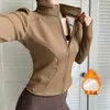 Conjunto de Yoga Moldeador con Cremallera y Cuello Alto Otoño Invierno con Terciopelo Adentro Chaqueta Adelgazante Pantalones Ajustados de Cintura Alta Control de Abdomen Cadera de Durazno para Mujer