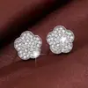 Cao Shi Estilo Delicado Brincos Coreanos de Luxo Leve Flor Trevo da Sorte Brincos de Tarraxa Exquisitos para Mulheres Venda por Atacado Direto da Fábrica Joias