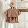 Conjunto de Verano para Niñas Estilo Coreano Camiseta de Manga Corta y Shorts Dos Piezas Color Sólido Estampado Casual Ropa Infantil Nueva Ropa de Verano para Niños