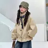 Abrigo de otoño para chicas coreanas 2026 estilo nuevo, elegante y moderno para chicas mayores, gabardina de otoño súper bonita para estudiantes de secundaria