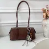 Bolso de mano retro de alta gama transfronterizo para mujer, nuevo de otoño 2026, versátil, casual, para hombro y bajo el brazo