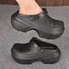 2024 Nuevos Zapatos de Agujero Casa de Nieve Suela Gruesa Pantuflas Muffin Elevadores Zapatos de Playa para Exteriores Moda Pantuflas para Mujer