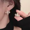 Pendientes de Petalos de Circonita con Diseño de Nicho Estilo Coreano, Modernos, Lujo Ligero, Gama Alta, Doble Cara, Exquisitos, Versátiles para el Uso Diario