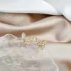 Brincos de Borboleta com Zircônia Microincrustada Agulha de Prata Lindo Brilho Totalmente Diamantado Luxo Leve Pequeno Estilo Chanel Luxo Elegante Curto Exquisite Joia de Orelha