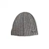 Moda Outono e Inverno Versátil Letra 2025 Gorro de Tricô Casual Europeu e Americano Quente para Clima Frio Unissex Transfronteiriço Gorro de Tricô