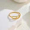 Anel de nariz de porco design simples ins europeu e americano moda personalidade Coringa anel de aço titânio feminino não desbota atacado