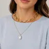 Collar con colgante de perlas de doble capa, cadena gruesa de aleación de aluminio, joyería transfronteriza europea y americana, collar exagerado con personalidad retro para mujer