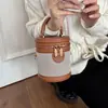 Diseño de nicho colección nueva 2026: bolso de hombro, bolso cruzado y bolso tote de mujer, elegantes y minimalistas, perfectos para el uso diario y para ir al trabajo.