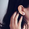 Nuevos pendientes de moda Joker de gran sentido de circonita y perla, pendientes de lujo retro ligeros de nicho francés, pendientes al por mayor