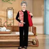 Nuevo conjunto de abuela estilo chino, traje de terciopelo dorado para primavera y otoño, moderno conjunto de tres piezas con chaleco para mujeres de mediana edad y mayores en un estilo chino moderno