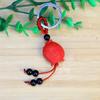 Puesto de punto escénico que vende joyería, calabaza tallada en laca, colgante de llave de elefante, imitación de cinabrio, valiente, bolsa de la suerte, llavero colgante