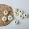 Gama Completa de 40 Colores de Nuevos Pompones de Piel Sintética de Conejo para Otoño e Invierno con Agujeros Rectos para Bisutería, Correas de Teléfono, Accesorios, Llaveros y Colgantes