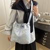 Bolsa de Lona de Verano 2026 Nuevo Estilo Japonés Moda Chica Suave Bolso de Hombro Gran Capacidad Casual Bolso Cruzado de Hombro Tipo Cubo