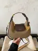Bolso Pequeño Vintage de Lujo Ligero para Mujer Modelo Nuevo 2026 Bolso de Mano de Media Luna Bolso Cruzado para Viajes Diarios Bolso de Hombro Único Bolso de Axila Bolso Dumpling