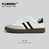 Zapatos de Entrenamiento Morales Retro de Terciopelo Universales para Mujer Otoño e Invierno 2025 Nuevos Zapatos de Algodón Cálidos Versátiles Zapatos Casuales para Mujer que Aumentan la Altura