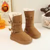 Botas de Nieve para Niños 2026 Invierno Nuevo Estilo Más Terciopelo Cálido Doble Hebilla Superficie de Felpa Bota de Algodón de Media Pantorrilla Antideslizante Botas para Niños y Niñas