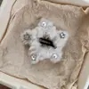 Presilha de Cabelo de Pelúcia Doce Pérola Floco de Neve para Outono e Inverno para Mulheres, Grampo para Prender Cabelos Soltos na Parte de Trás da Cabeça, Presilha para Franja Lateral