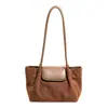 Elegante bolsa de mano estilo francés otoño 2026 de gran capacidad, bolso de hombro de nicho, alta moda, elegante, bolsa ligera para debajo del brazo