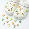 Zapatos Croc 2025 Accesorios Sencillos Ins Corazón Girly Zapatos Croc Hebillas de Zapatos Lindas de Gama Alta Versátiles Flores para Zapatos